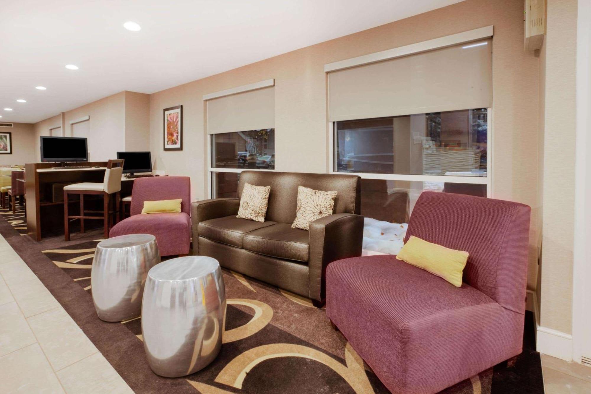 La Quinta By Wyndham Detroit Utica Hotel Luaran gambar
